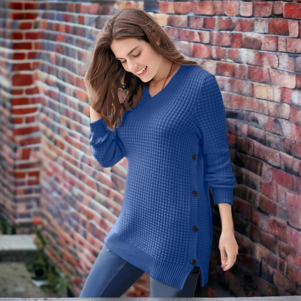 Oversized Sweater w Decorative Buttons